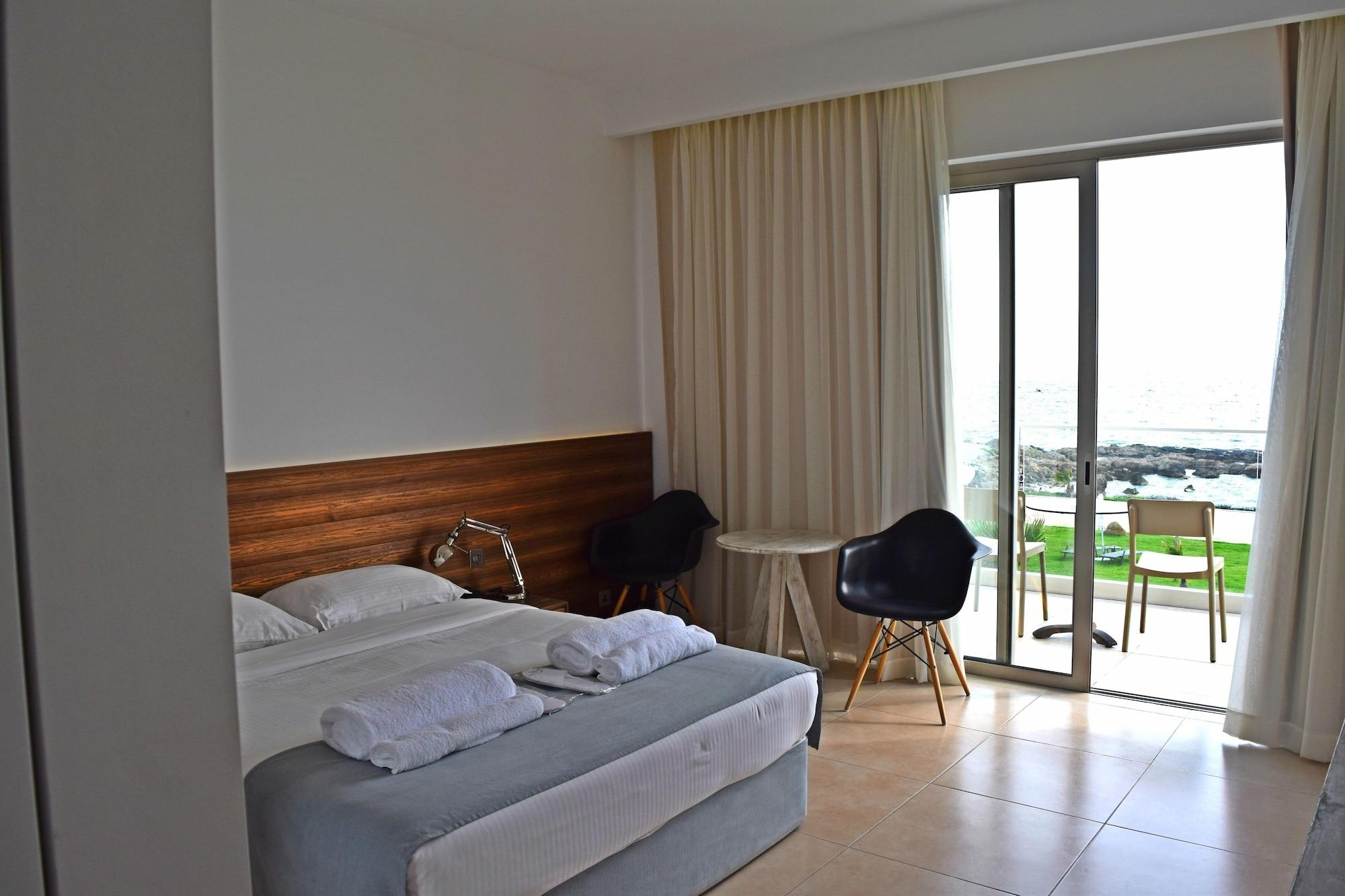 Amphora Hotel & Suites Paphos Exterior photo