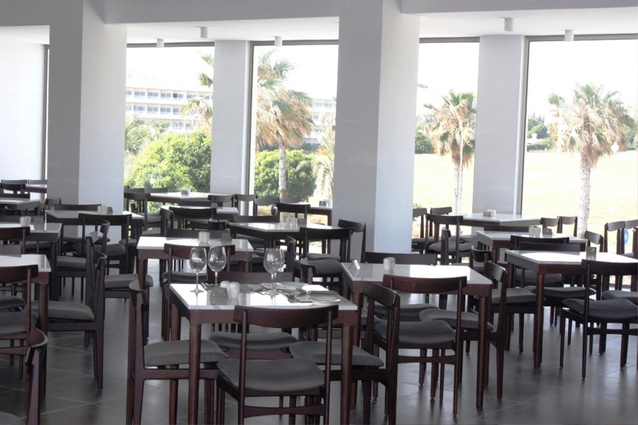 Amphora Hotel & Suites Paphos Exterior photo