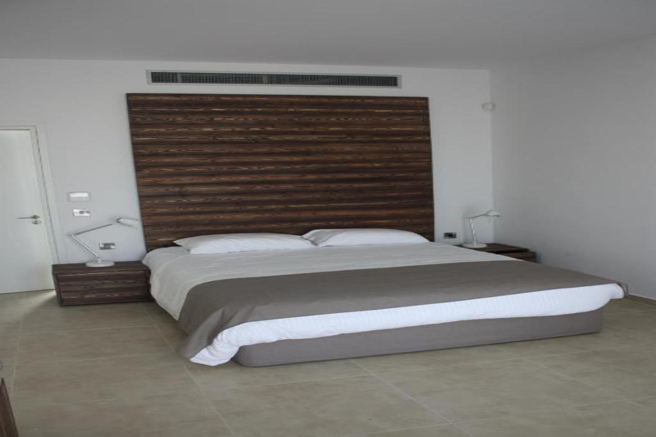 Amphora Hotel & Suites Paphos Exterior photo