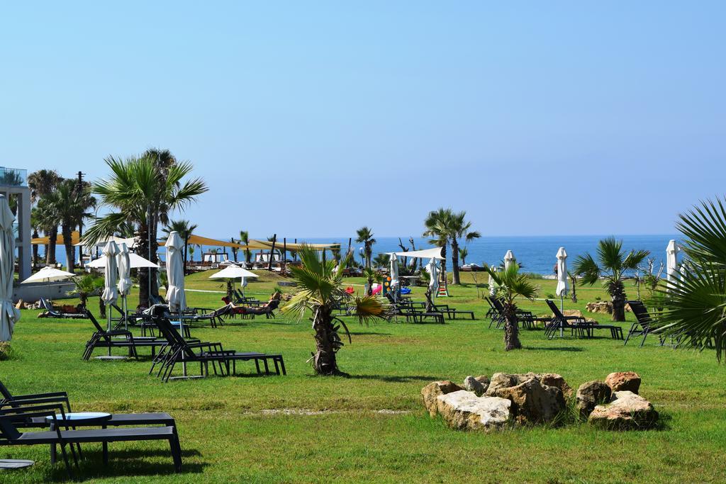 Amphora Hotel & Suites Paphos Exterior photo